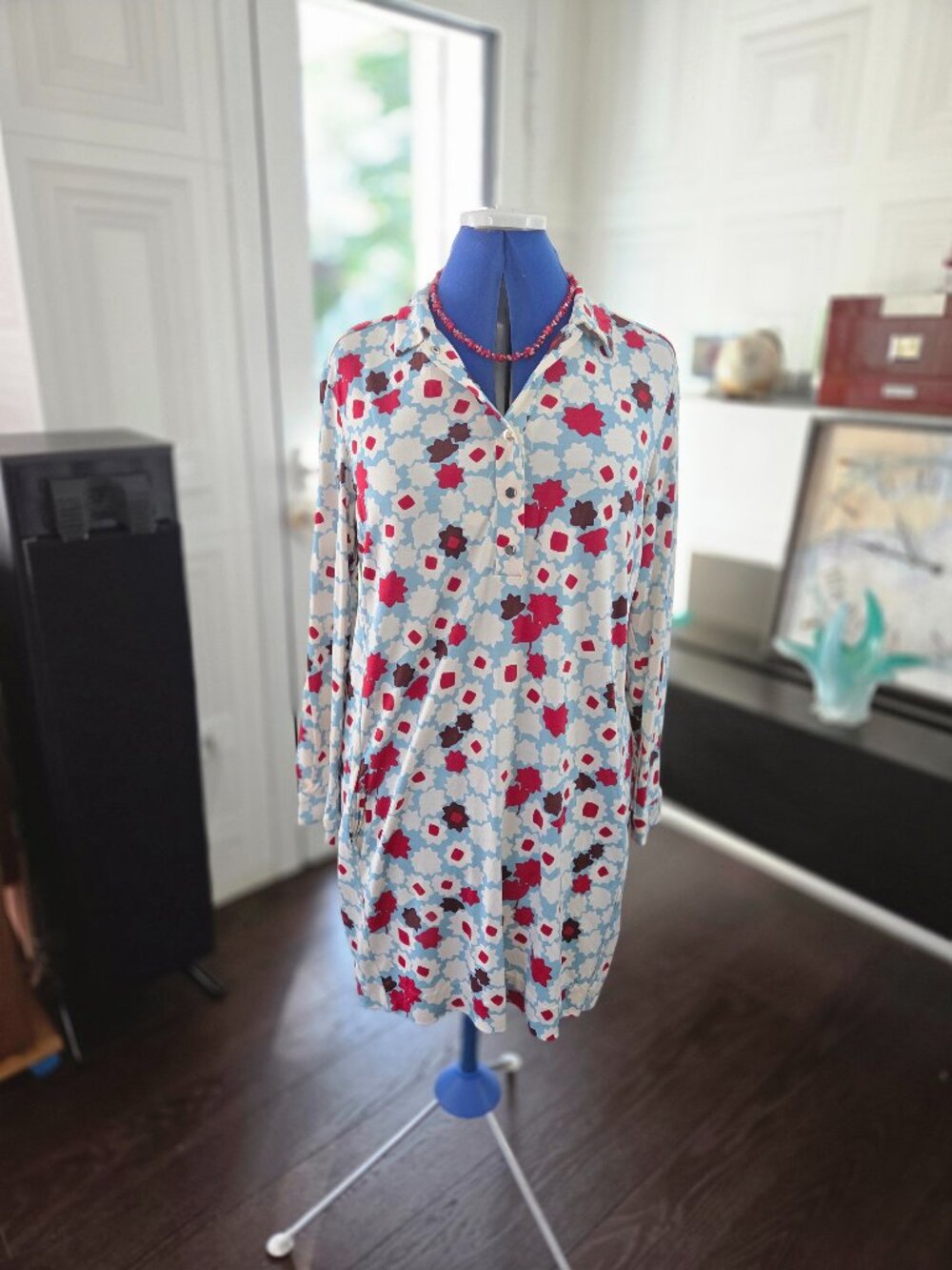 DVF 100% Silk Shirt Dress — Size 12 — Excellent Condition & Chic